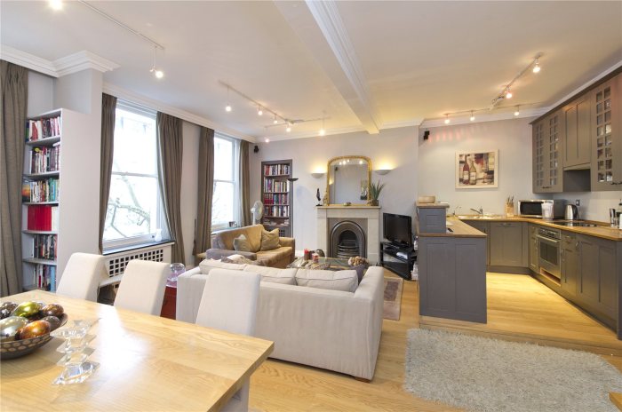 1 bedroom flat for sale in Queen's Gate, South Kensington, London SW7